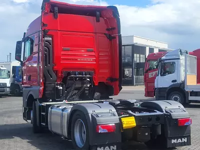 Тягач MAN TGX 18.520 4X2