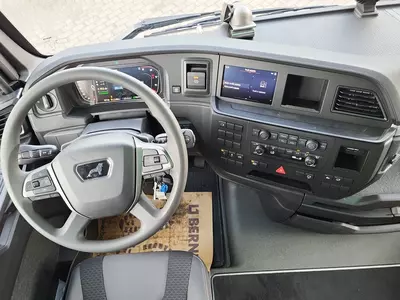 Тягач MAN TGX 18.520 4X2