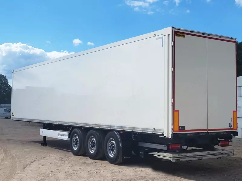 Полуприцеп Wielton Closed Box