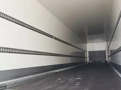 Полуприцеп Wielton Closed Box