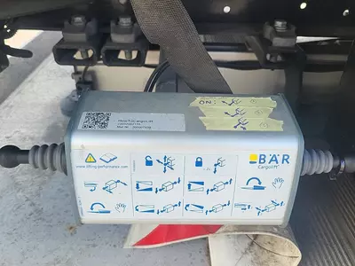 Полуприцеп Wielton Closed Box