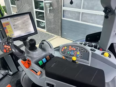 Колесный трактор New Holland T7.315