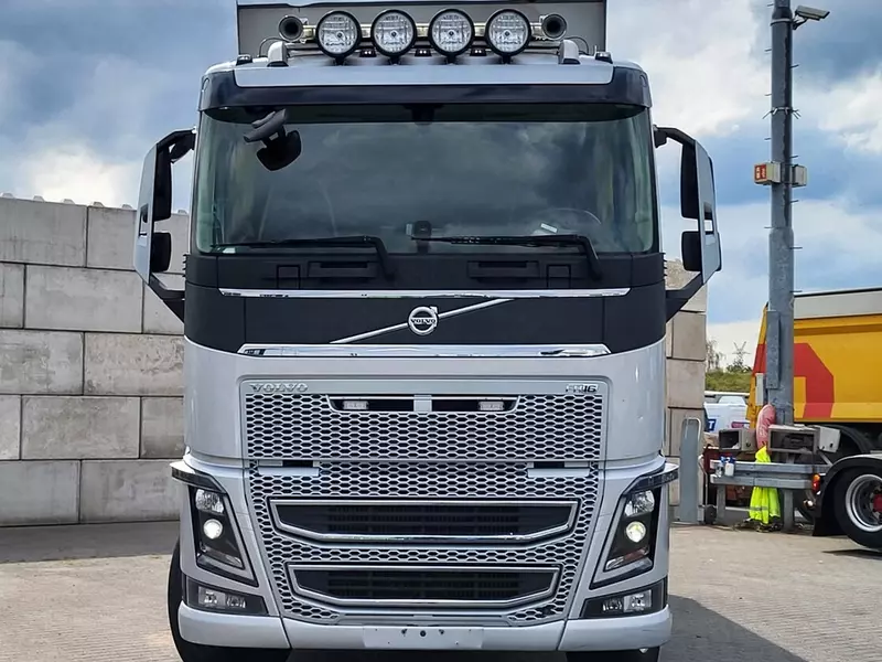 Samossal Volvo FH16 650 6X4