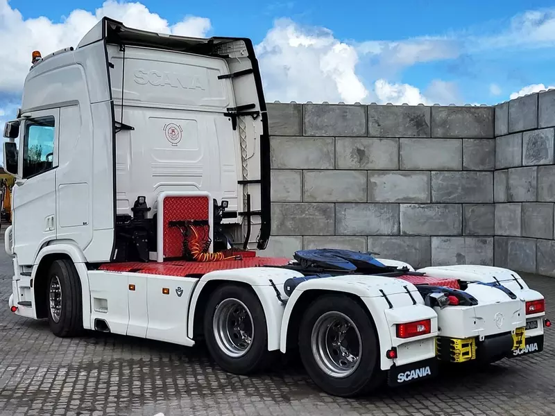 Tortuvchi Scania R 590 6X4