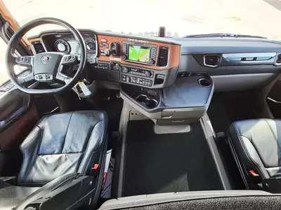 Тягач Scania R 590 6X4