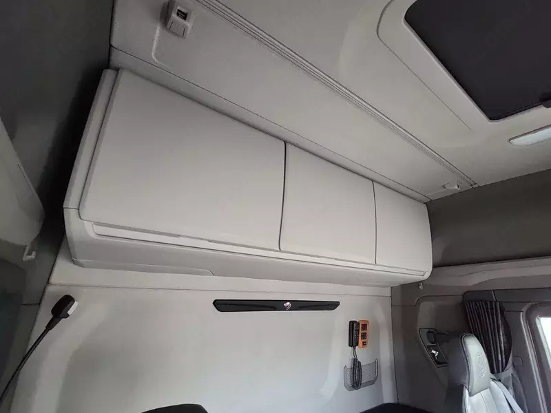 Tortuvchi Scania R 590 6X4