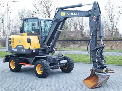 Volvo EW60E g‘ildirakli ekskavator