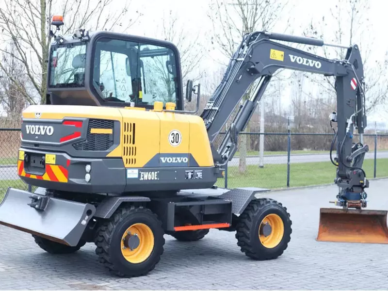 Колёсный экскаватор Volvo EW60E