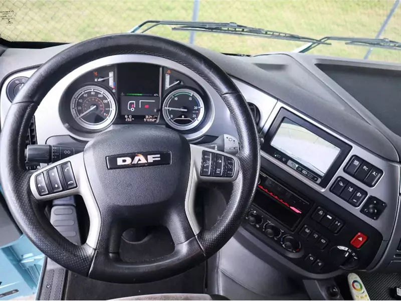 Автовоз DAF XF 460 6X2