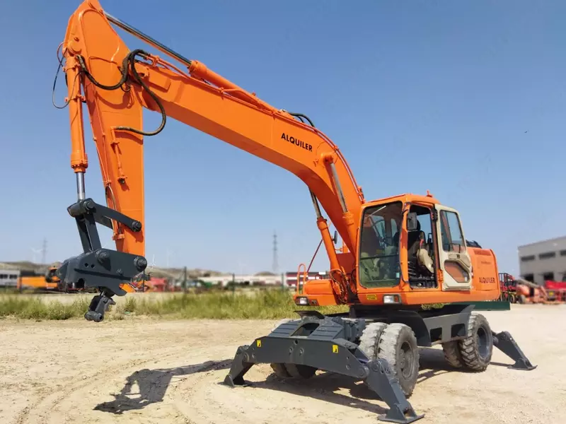 DAEWOO 210 W-V M4E (LOC) g‘ildirakli ekskavator