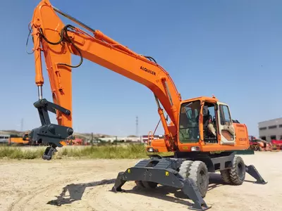 DAEWOO 210 W-V M4E (LOC) g‘ildirakli ekskavator