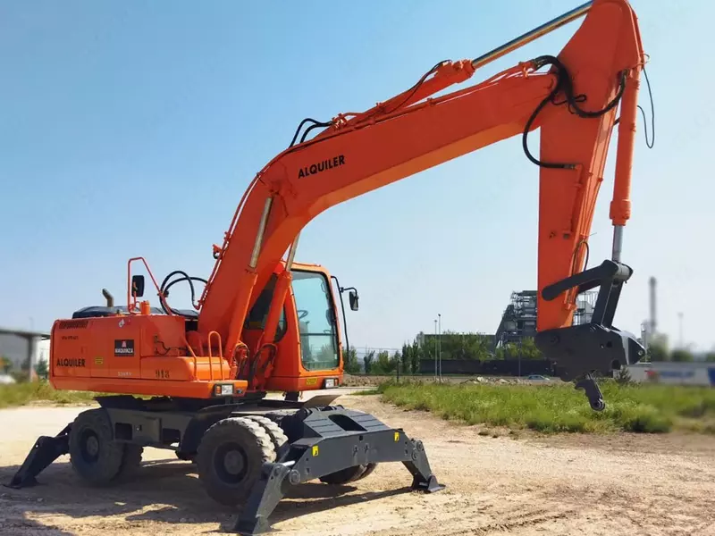 DAEWOO 210 W-V M4E (LOC) g‘ildirakli ekskavator