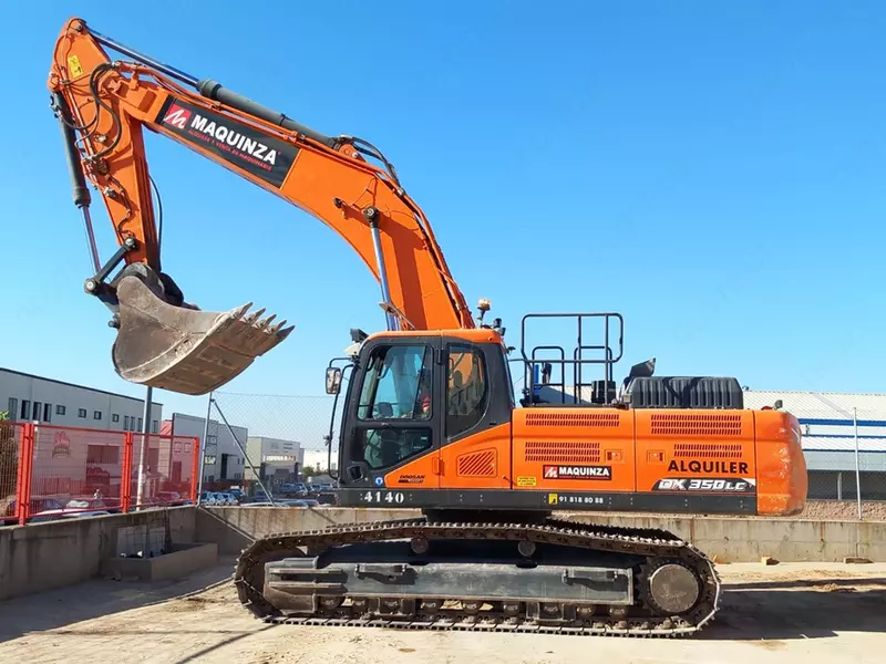 Гусеничный экскаватор DOOSAN DX350LC-7