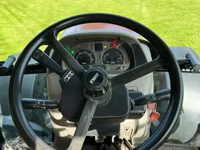 G‘ildirakli traktor Case IH MXU 115