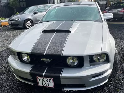 Afsonaviy sport avtomobili Ford Mustang GT Afsonaviy sport avtomobili Ford Mustang GT