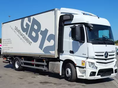 Грузовик Mercedes Actros 1842 4X2 Trouillet