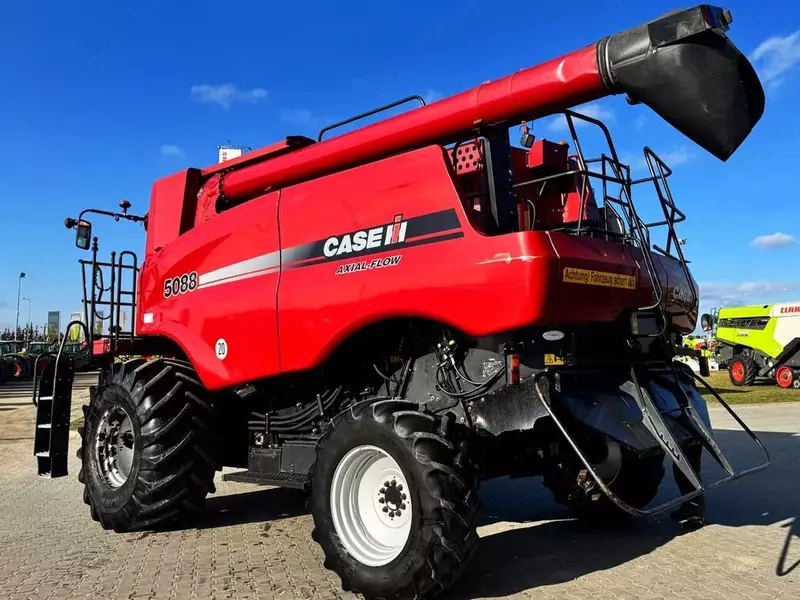 G‘alla yig‘uvchi kombayn Case IH 5088