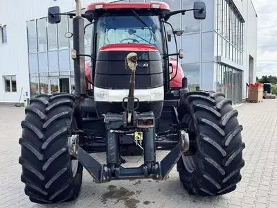 Колесный трактор Case IH Puma 210
