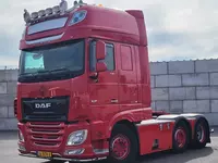 DAF XF 530 6X2 tortuvchi yuk mashinasi