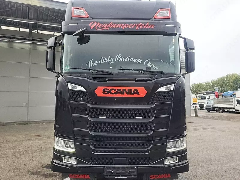 Scania R500 4X2 tortuvchi yuk mashinasi