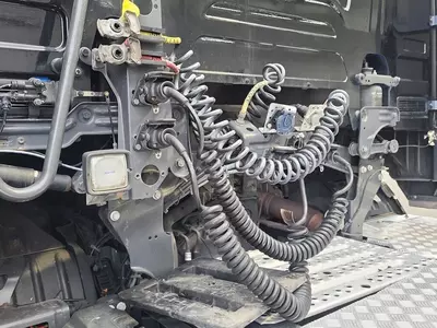 Scania R500 4X2 tortuvchi yuk mashinasi