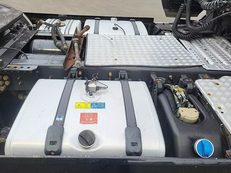 Scania R500 4X2 tortuvchi yuk mashinasi