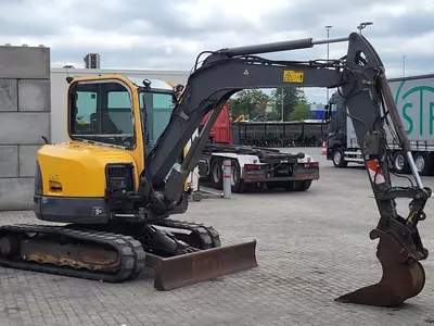 Мини-экскаватор Volvo ECR58