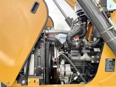 Экскаватор-погрузчик Case 570SV 4WD