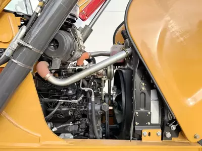 Экскаватор-погрузчик Case 570SV 4WD