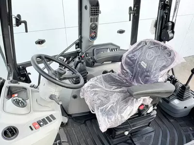 Экскаватор-погрузчик Case 570SV 4WD