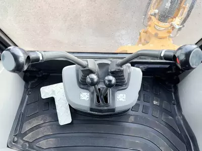 Экскаватор-погрузчик Case 570SV 4WD