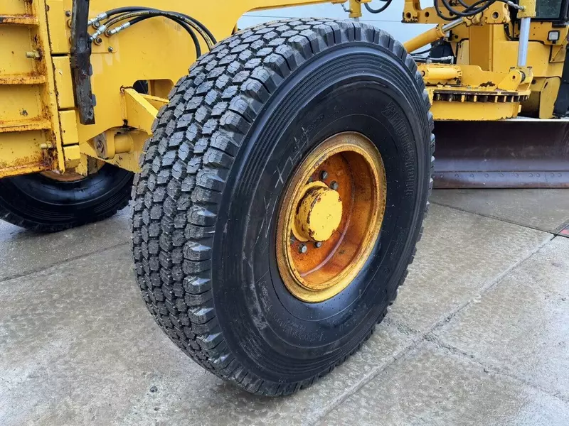 Грейдер Volvo G990