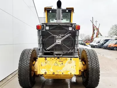 Грейдер Volvo G990