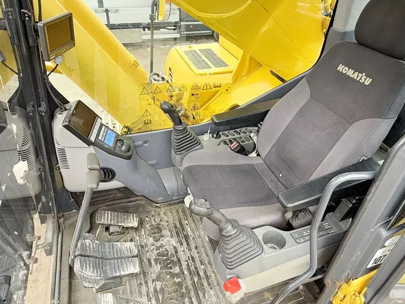 G‘usenichli ekskavator Komatsu PC490LC-10 UHD – 29 metrli demontaj