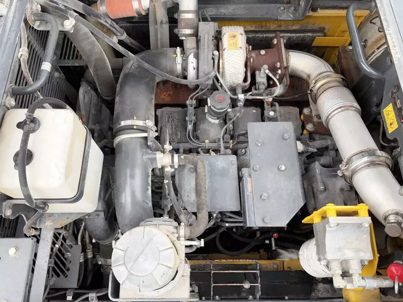 G‘usenichli ekskavator Komatsu PC490LC-10 UHD – 29 metrli demontaj