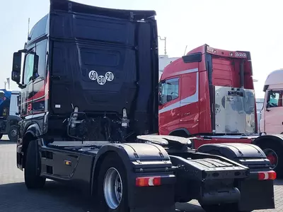 Mercedes Actros 1853 4X2 tortuvchi yuk mashinasi