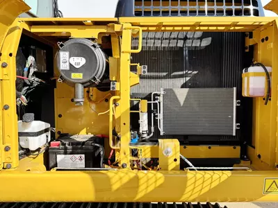 Экскаватор с длинной стрелой Caterpillar 323D3