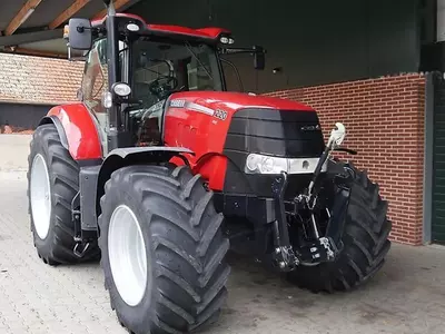 Колесный трактор Case IH Puma 220