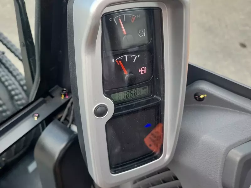 Колесный экскаватор Develon DX60 WN ECO-1