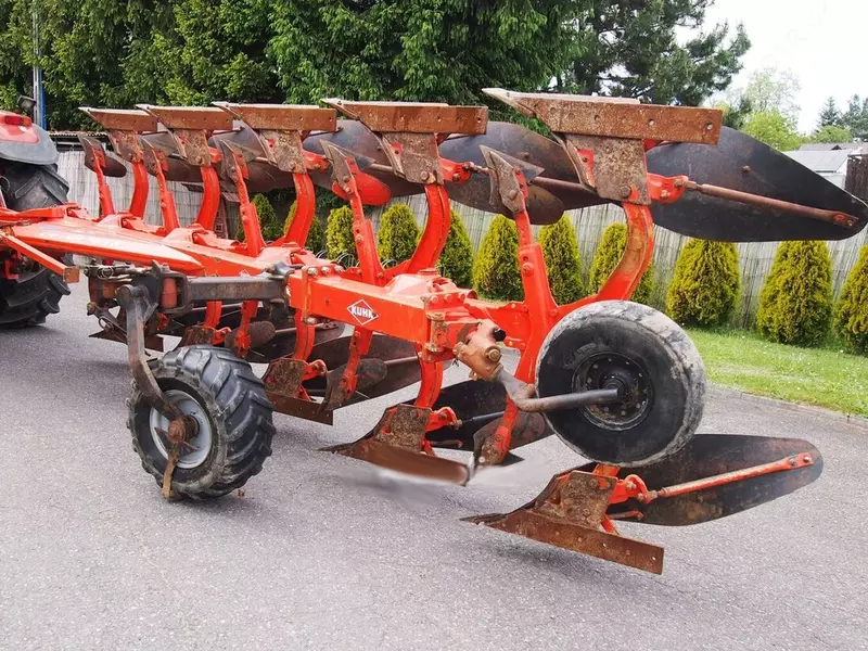 Плуг оборотный Kuhn Kuhn Vari-Master 150 4+1