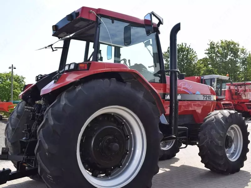 Трактор колесный Case IH 7210 Magnum Pro