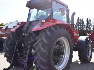 Трактор колесный Case IH 7220 Magnum