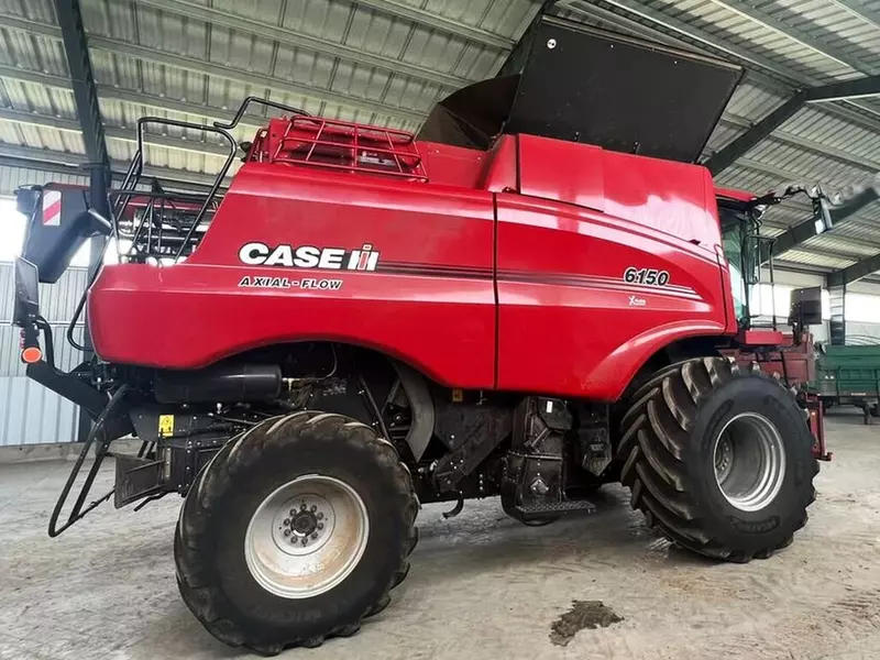 Case IH 6150 g‘alla o‘rish kombayni