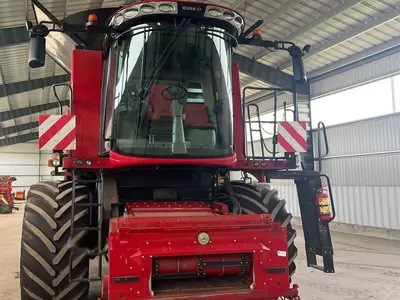 Зерноуборочный комбайн Case IH 6150