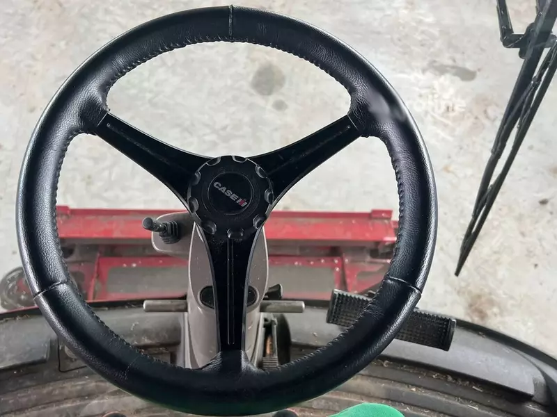 Case IH 6150 g‘alla o‘rish kombayni