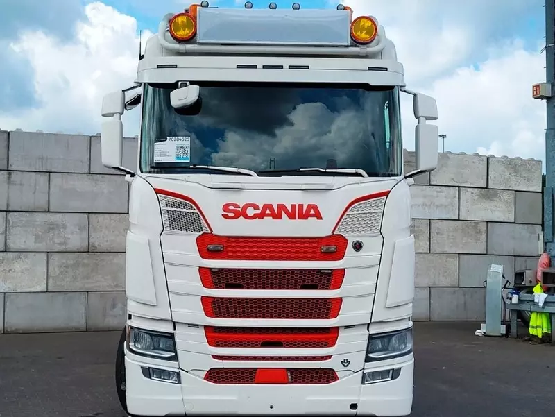 Тягач Scania S650 6X4