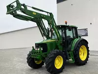 Колесный трактор John Deere 6420