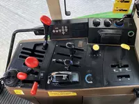 Колесный трактор John Deere 6900 Тракторы