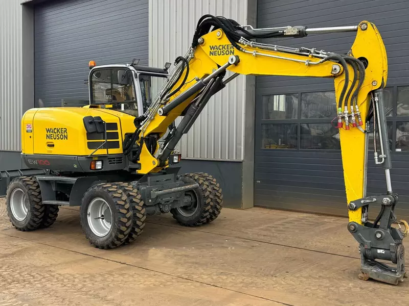 Колесный экскаватор Wacker Neuson EW100 E06-03