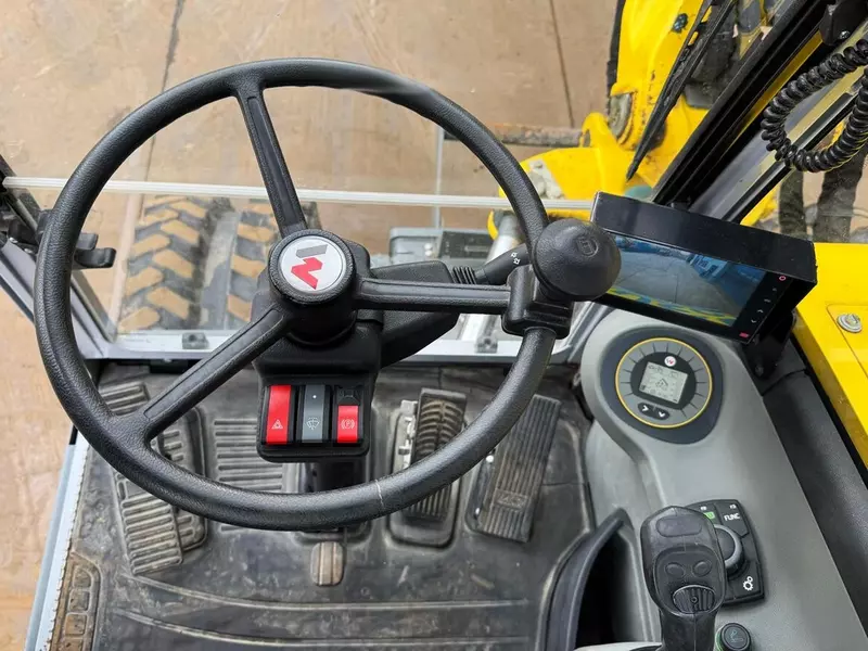 Колесный экскаватор Wacker Neuson EW100 E06-03
